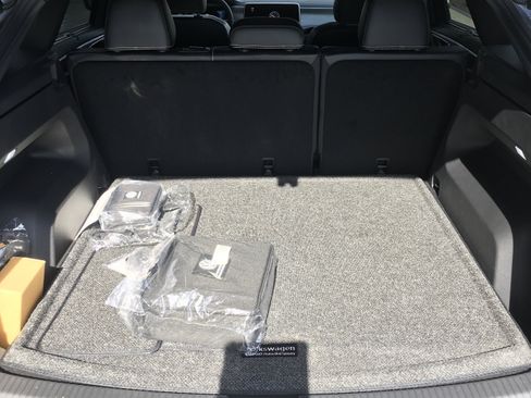 New 2024 Volkswagen Atlas Cross Sport SE AWD/4WD image 5