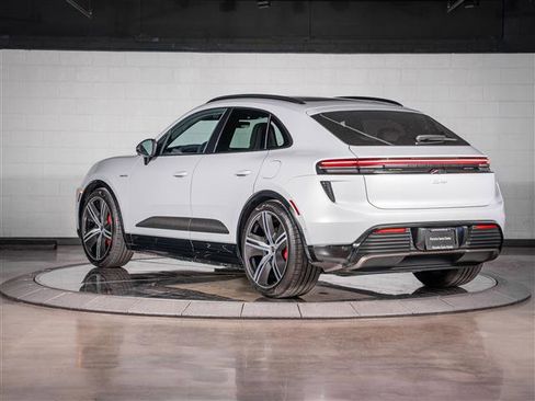 Certified 2024 Porsche Macan Turbo Electric image 3