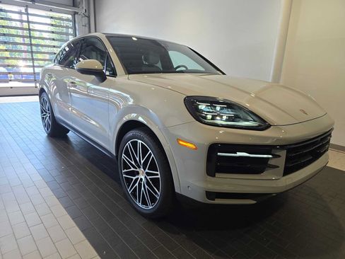 Used 2026 Porsche Cayenne Coupe AWD/4WD image 9