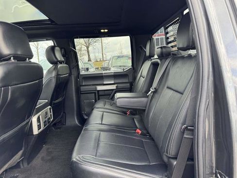 Used 2019 Ford F150 Lariat w/ Equipment Group 502A Luxury image 11