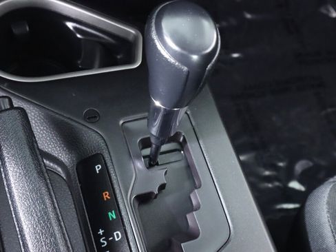 Used 2018 Toyota RAV4 LE image 25