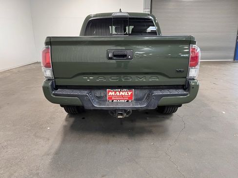 Used 2021 Toyota Tacoma TRD Sport image 4