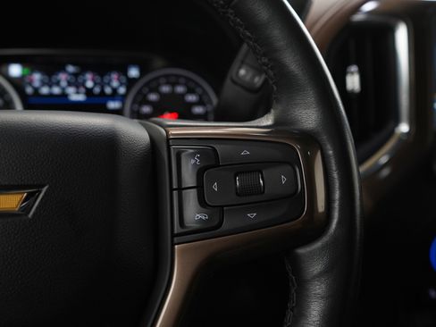 Used 2022 Chevrolet Silverado 2500 High Country w/ Technology Package AWD/4WD image 27