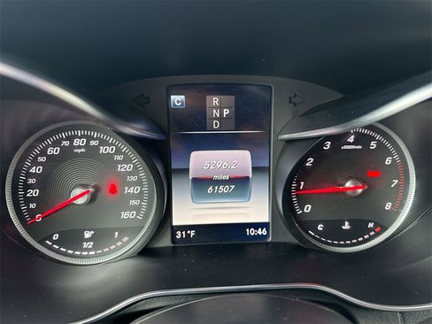 Used 2019 Mercedes-Benz GLC 300 4MATIC w/ AMG Line image 10