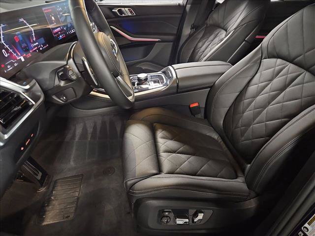 Used 2026 BMW X5 xDrive40i w/ M Sport Package AWD/4WD image 16