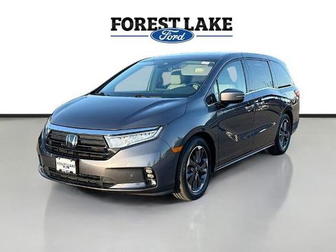 Used 2023 Honda Odyssey Elite image 3