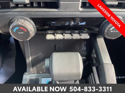 Certified 2026 Toyota Tacoma SR5 AWD/4WD image 33