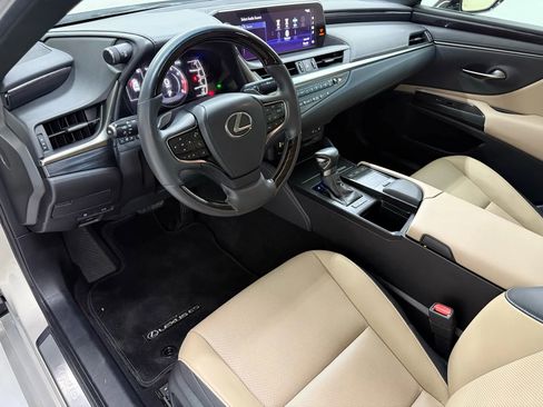 Used 2020 Lexus ES 350 w/ Premium Package image 16