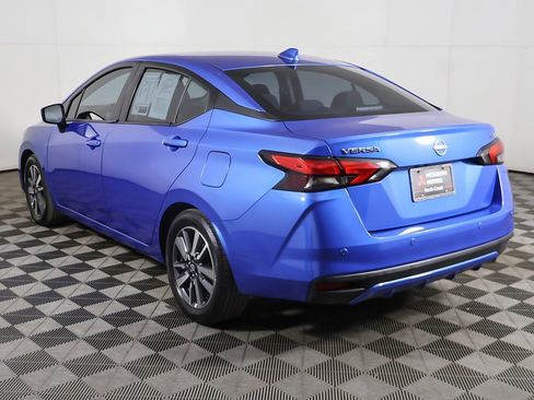 Used 2023 Nissan Versa SV image 6