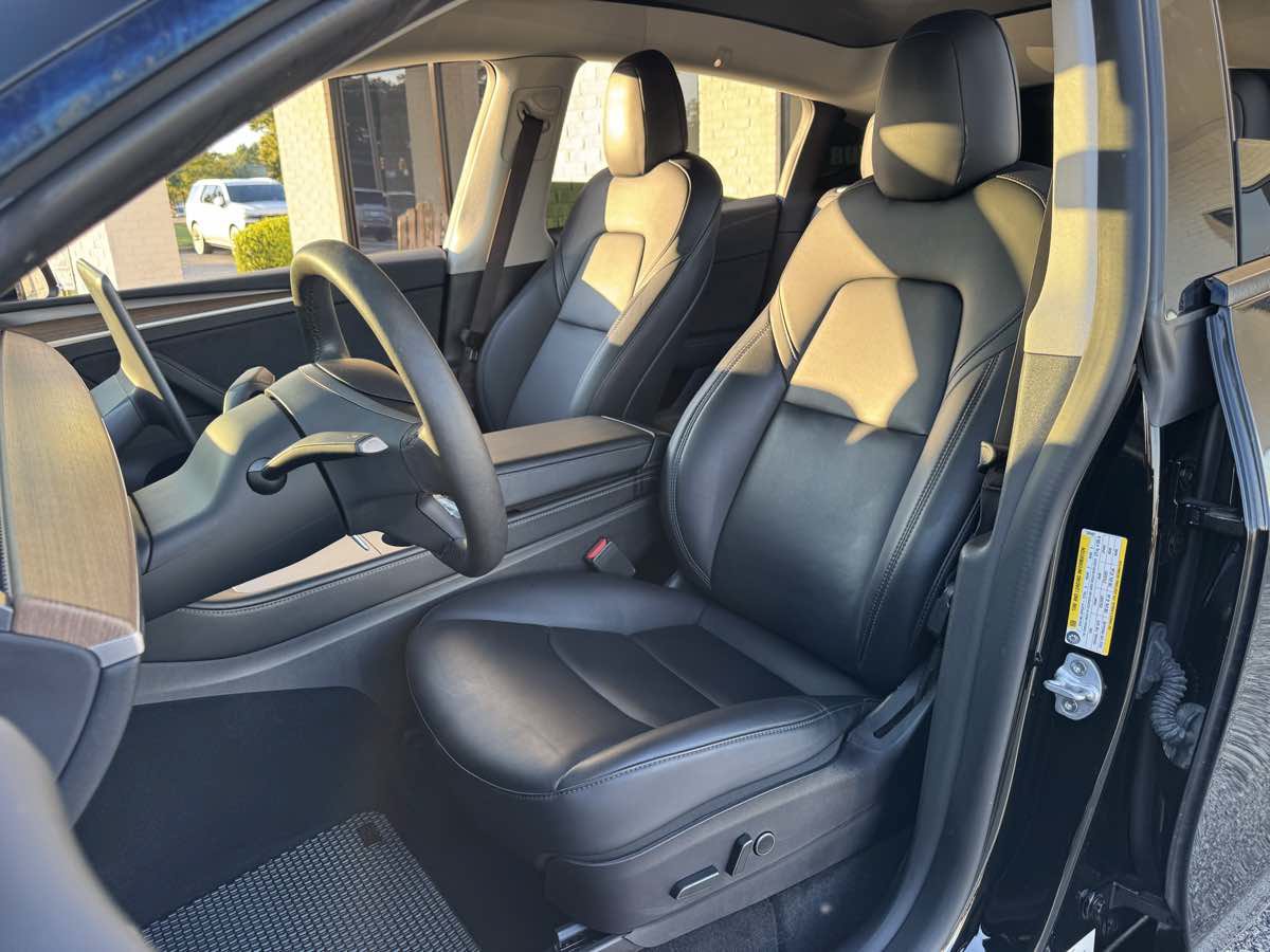 Used 2022 Tesla Model Y Performance AWD/4WD image 10
