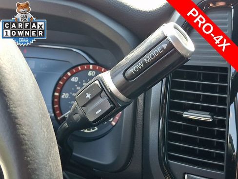 Used 2021 Nissan Titan PRO-4X w/ Pro-4x Convenience Package AWD/4WD image 14