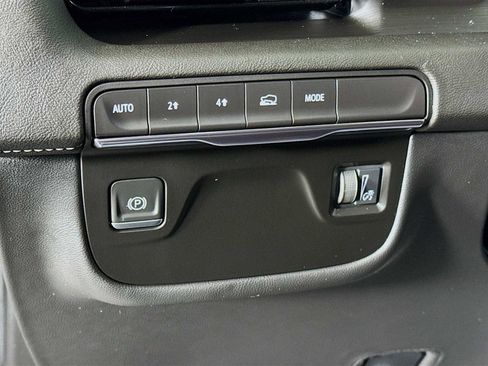 Used 2022 Cadillac Escalade ESV Luxury image 10