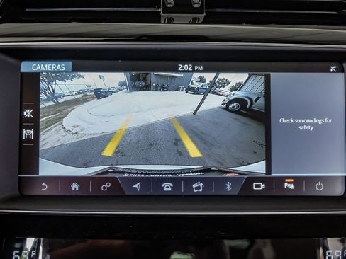 Used 2019 Jaguar F-PACE Premium AWD/4WD image 20