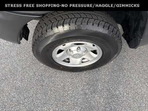 Used 2014 Toyota Tacoma PreRunner image 12