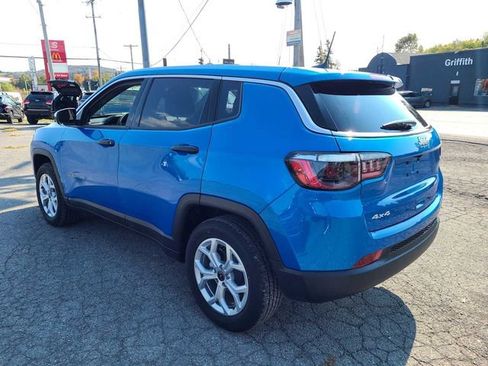 Used 2025 Jeep Compass Sport AWD/4WD image 10