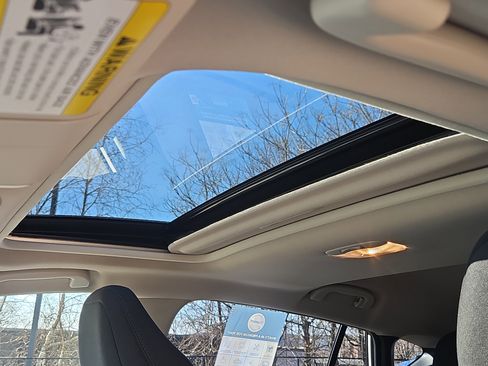 Certified 2025 Subaru Crosstrek 2.0i Premium image 8