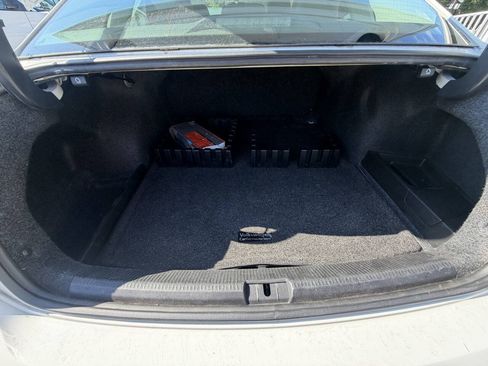 Used 2013 Volkswagen Passat TDI SE FWD image 20