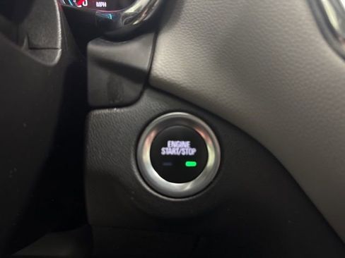 Used 2023 Chevrolet Equinox LS w/ LS Convenience Package image 14