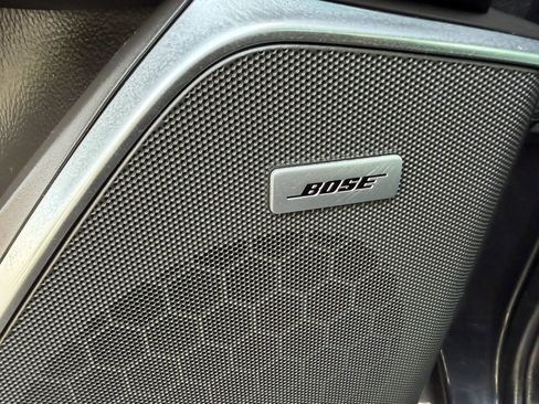 Used 2019 Cadillac Escalade Luxury image 20