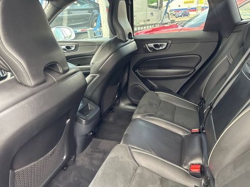 Used 2019 Volvo XC60 T6 R-Design w/ Protection Package Premier AWD/4WD image 22