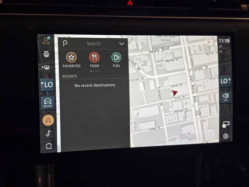 New 2025 Land Rover Range Rover Long Wheelbase SE image 32