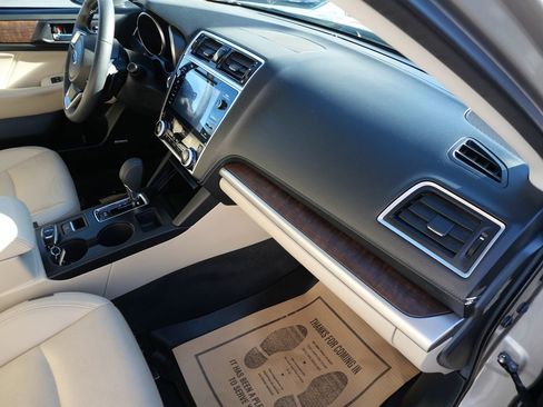 Used 2019 Subaru Outback 2.5i Limited image 33