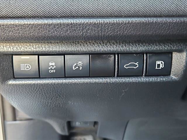 Used 2025 Toyota Camry LE FWD image 16