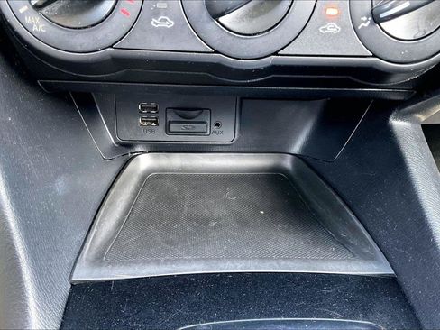 Used 2015 MAZDA MAZDA3 i Sport FWD image 30