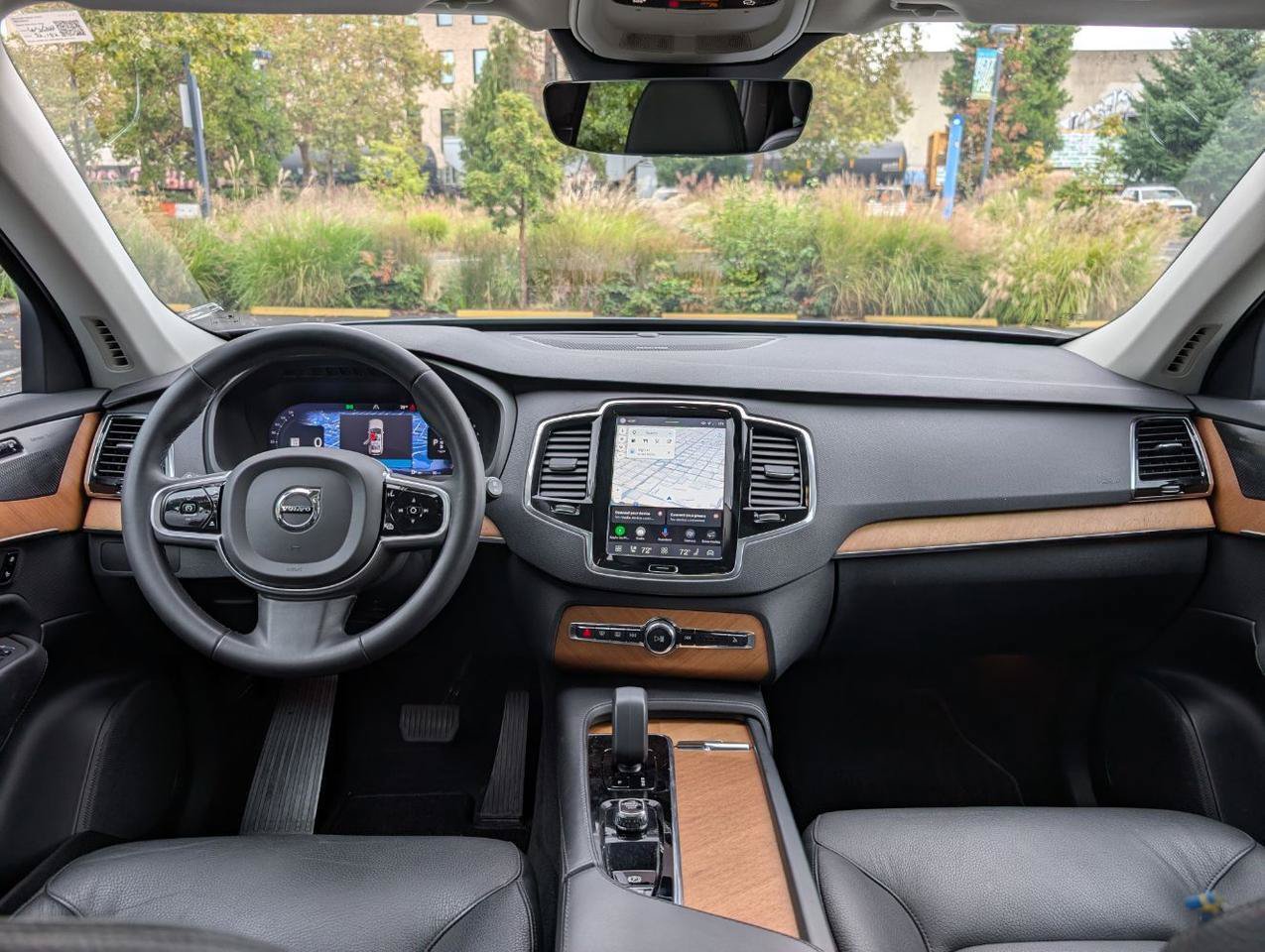 Used 2023 Volvo XC90 B6 Plus w/ Protection Package Premier AWD/4WD image 13