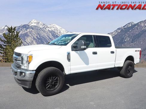 Used 2019 Ford F250 XLT AWD/4WD image 1