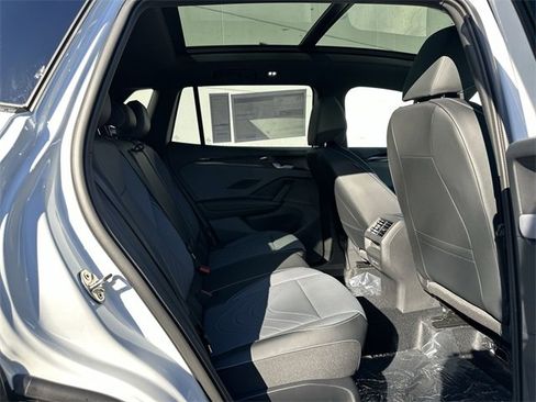 New 2026 Volkswagen Tiguan SE R-Line image 21