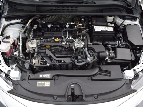 Used 2024 Toyota Corolla LE FWD image 9
