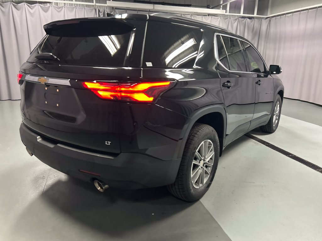 Used 2023 Chevrolet Traverse LT FWD image 7