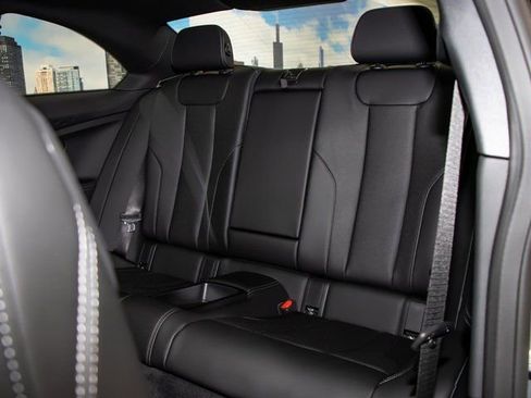 Used 2025 BMW 230i xDrive Coupe image 21