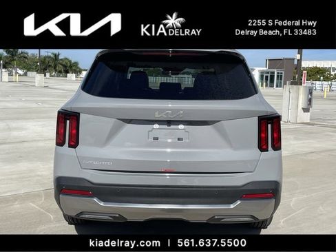 New 2026 Kia Sorento S image 4