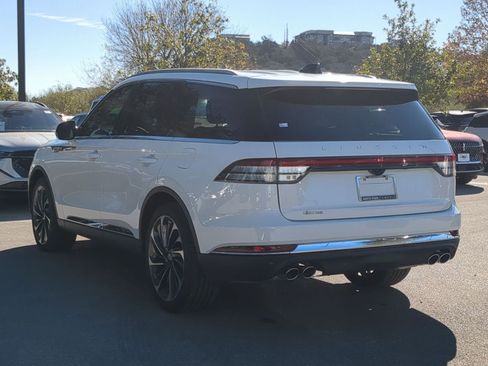 New 2026 Lincoln Aviator Reserve w/ Illumination Package RWD image 5