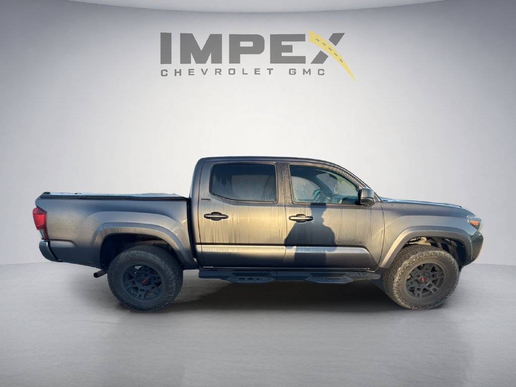 Used 2020 Toyota Tacoma SR5 RWD image 6