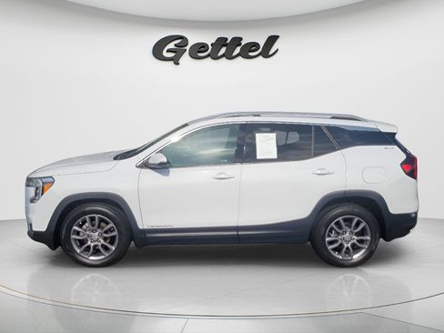 Used 2024 GMC Terrain SLT FWD image 8