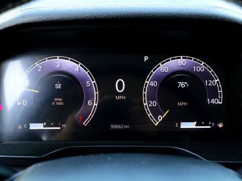 Used 2022 Jeep Grand Cherokee Limited image 15