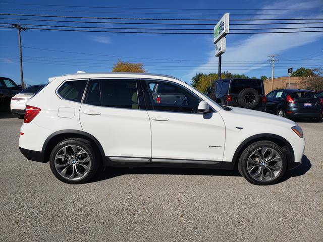 Used 2017 BMW X3 xDrive28i AWD/4WD image 6