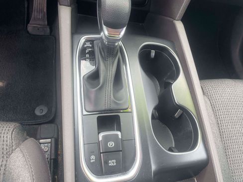 Used 2020 Hyundai Santa Fe SE FWD image 15
