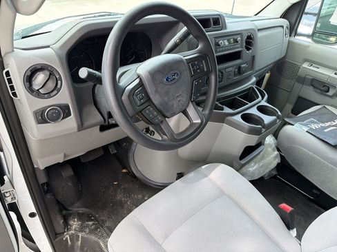 New 2025 Ford E-450 and Econoline 450 Super Duty w/ Power Equipment Group RWD image 4