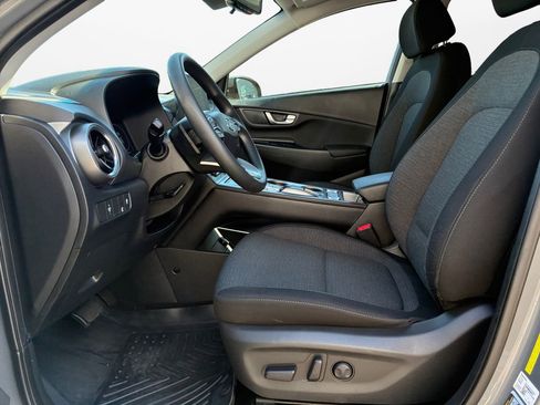 Used 2023 Hyundai Kona SE w/ Cargo Package image 19