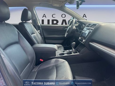 Used 2018 Subaru Outback 2.5i Limited AWD/4WD image 17