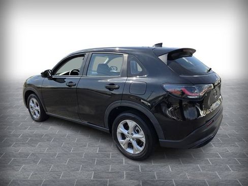 Used 2023 Honda HR-V LX image 5