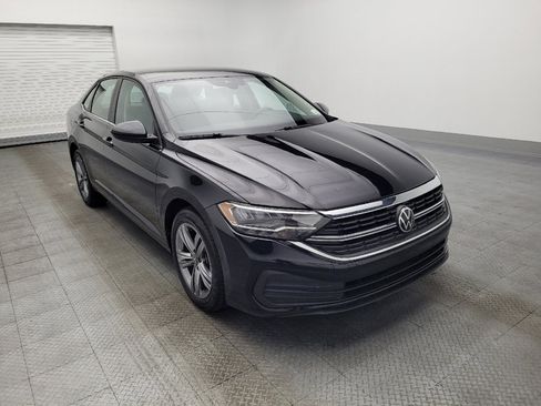 Used 2024 Volkswagen Jetta SE image 13