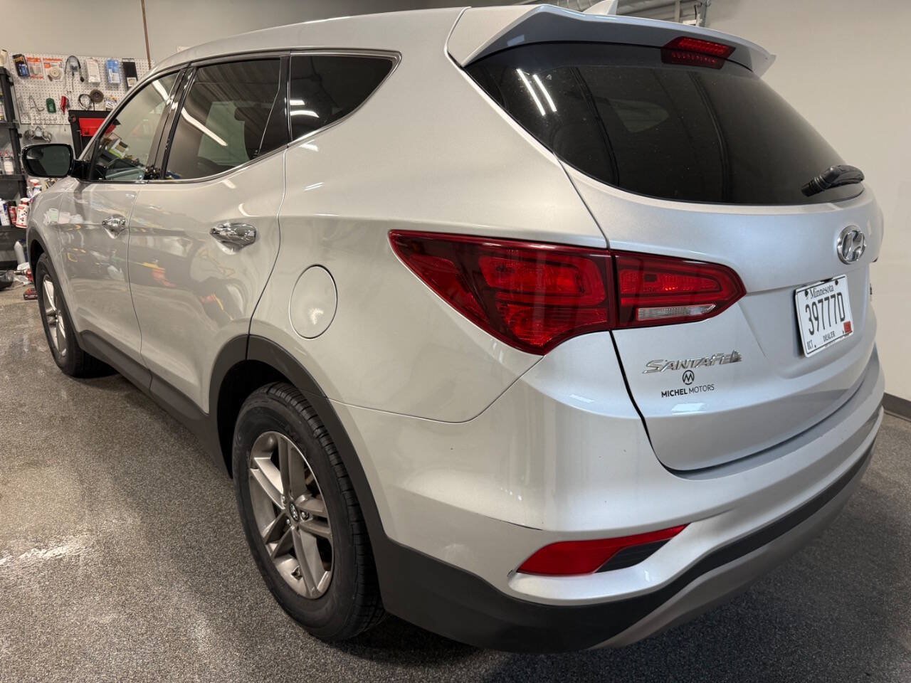 Used 2017 Hyundai Santa Fe Sport AWD/4WD image 6
