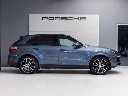 Certified 2019 Porsche Cayenne AWD/4WD image 8