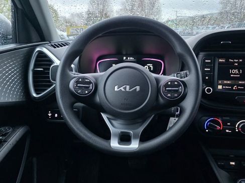 Certified 2023 Kia Soul LX w/ LX Technology Package FWD image 22