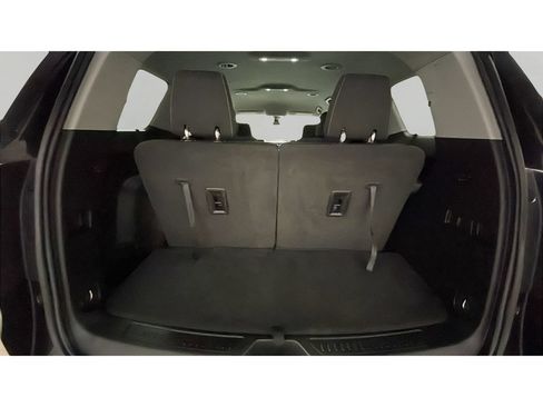 Used 2022 GMC Acadia SLE w/ Elevation Edition AWD/4WD image 16